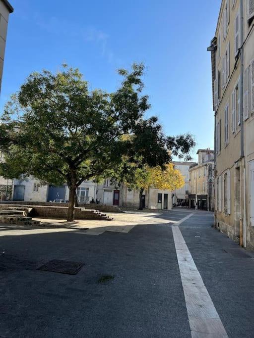Le Logis Des Templiers Vieux Port Apartment La Rochelle  Exterior photo