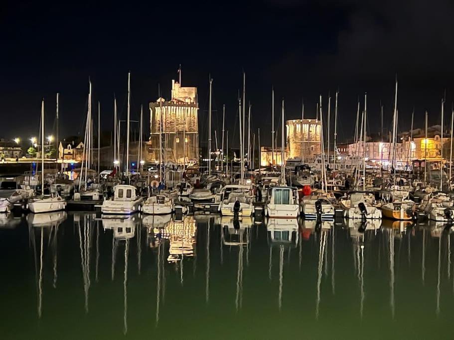 Le Logis Des Templiers Vieux Port Apartment La Rochelle  Exterior photo